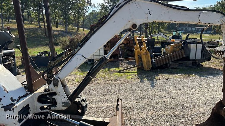 image for item EN5711 2001 Bobcat 331D  mini excavator
