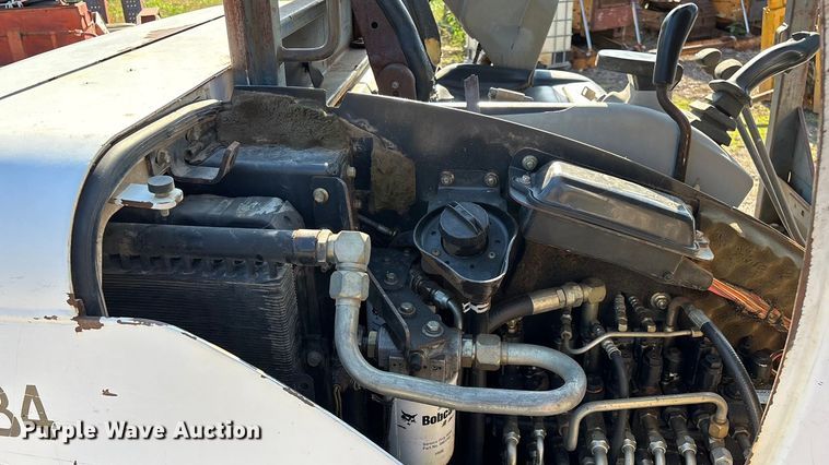 image for item EN5711 2001 Bobcat 331D  mini excavator