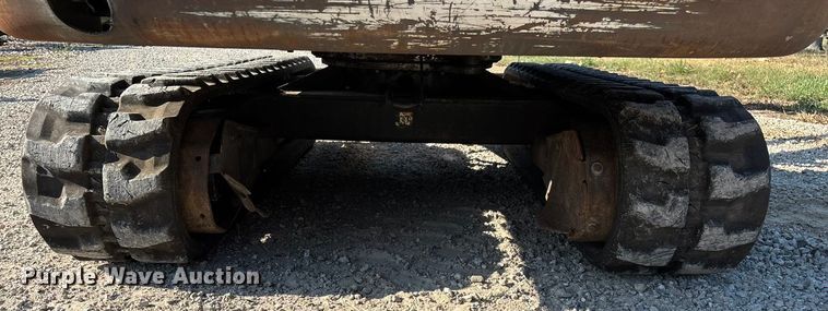 image for item EN5711 2001 Bobcat 331D  mini excavator