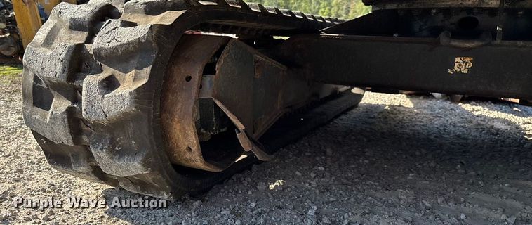 image for item EN5711 2001 Bobcat 331D  mini excavator