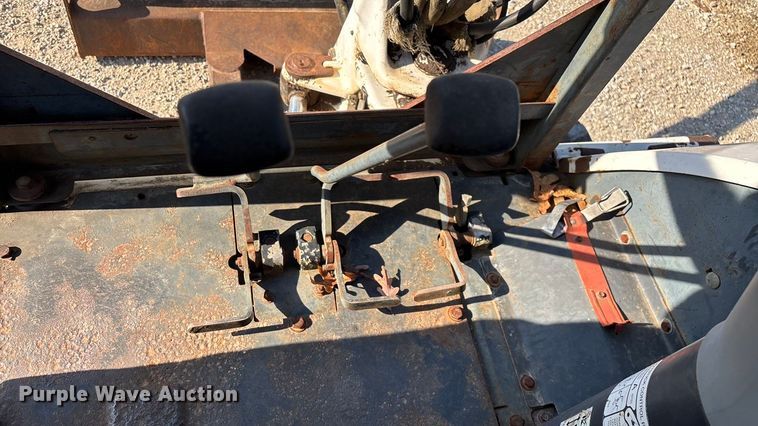 image for item EN5711 2001 Bobcat 331D  mini excavator