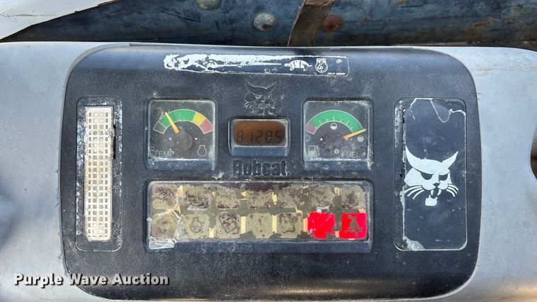 image for item EN5711 2001 Bobcat 331D  mini excavator