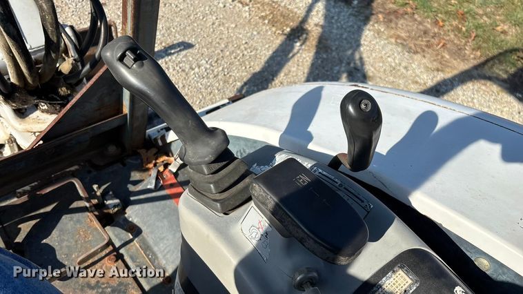 image for item EN5711 2001 Bobcat 331D  mini excavator