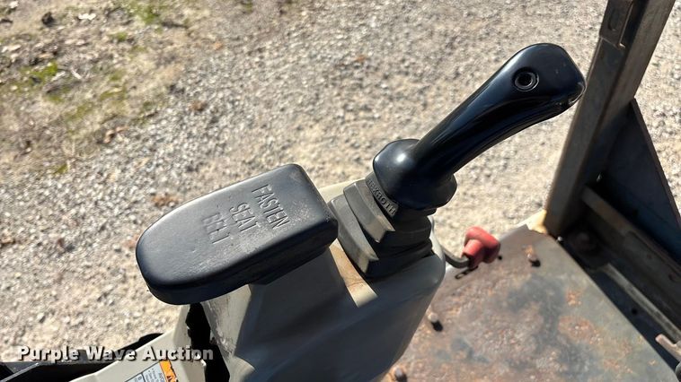 image for item EN5711 2001 Bobcat 331D  mini excavator