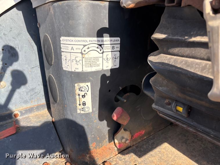 image for item EN5711 2001 Bobcat 331D  mini excavator