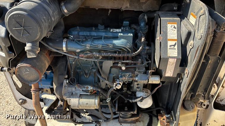 image for item EN5711 2001 Bobcat 331D  mini excavator