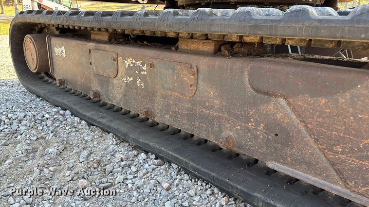 image for item EN5711 2001 Bobcat 331D  mini excavator