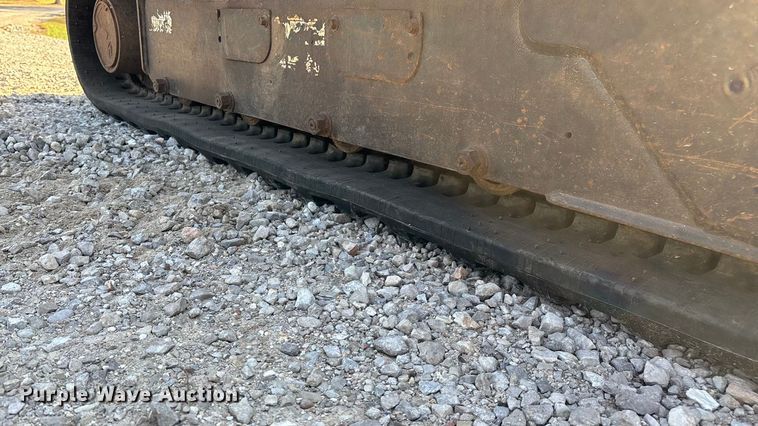 image for item EN5711 2001 Bobcat 331D  mini excavator