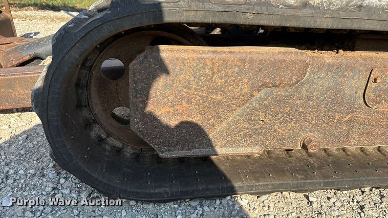 image for item EN5711 2001 Bobcat 331D  mini excavator