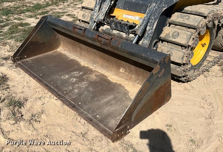 image for item EN5712 2012 John Deere 326D skid steer loader
