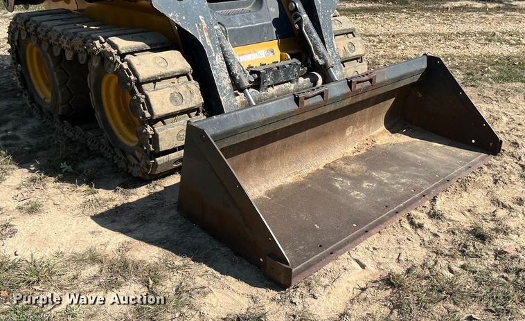 image for item EN5712 2012 John Deere 326D skid steer loader