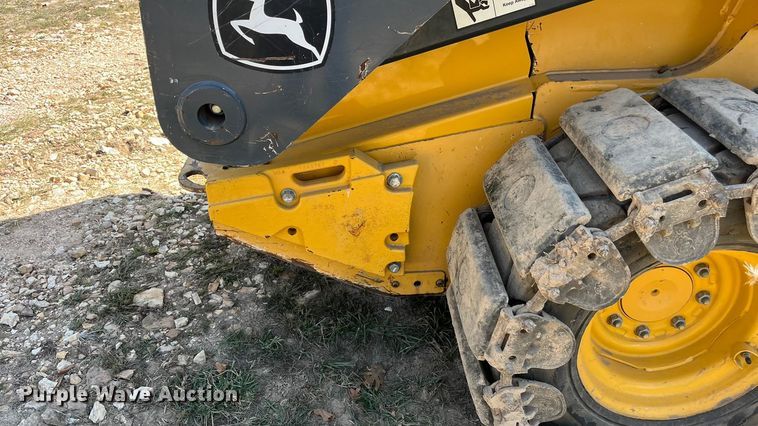 image for item EN5712 2012 John Deere 326D skid steer loader