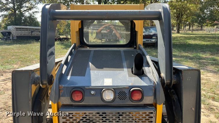 image for item EN5712 2012 John Deere 326D skid steer loader
