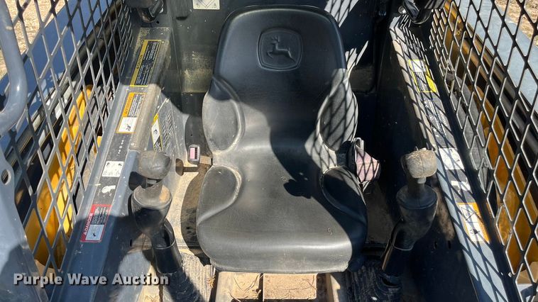 image for item EN5712 2012 John Deere 326D skid steer loader