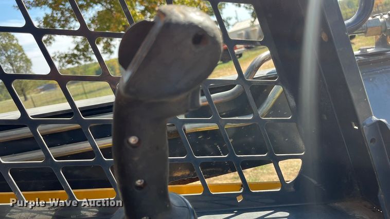 image for item EN5712 2012 John Deere 326D skid steer loader