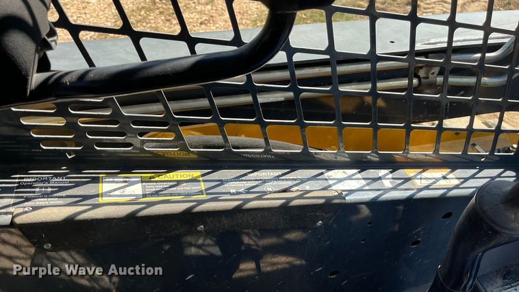 image for item EN5712 2012 John Deere 326D skid steer loader