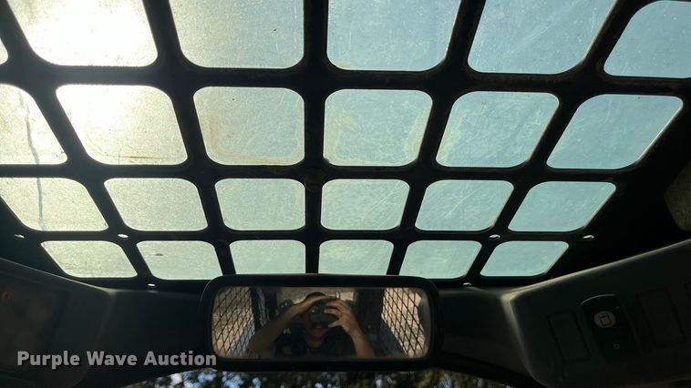 image for item EN5712 2012 John Deere 326D skid steer loader