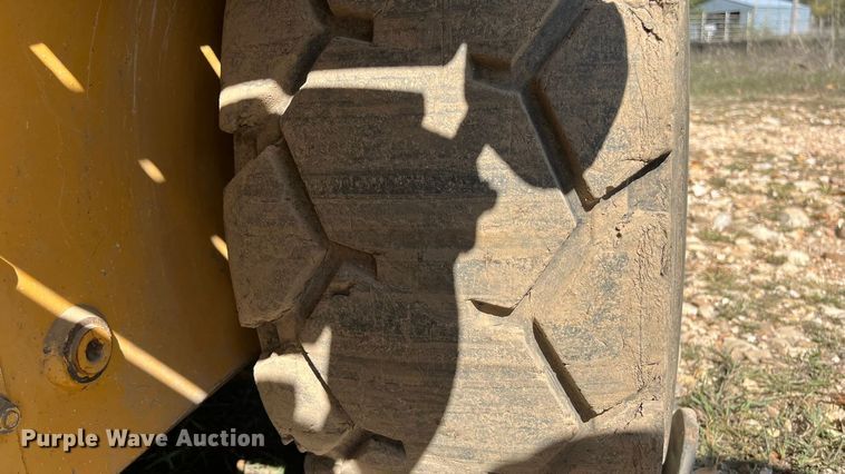 image for item EN5712 2012 John Deere 326D skid steer loader