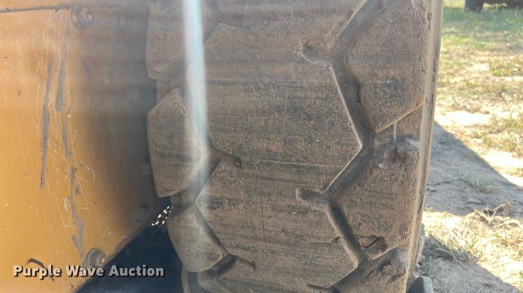 image for item EN5712 2012 John Deere 326D skid steer loader