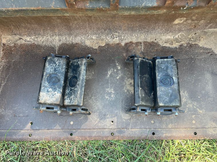 image for item EN5712 2012 John Deere 326D skid steer loader