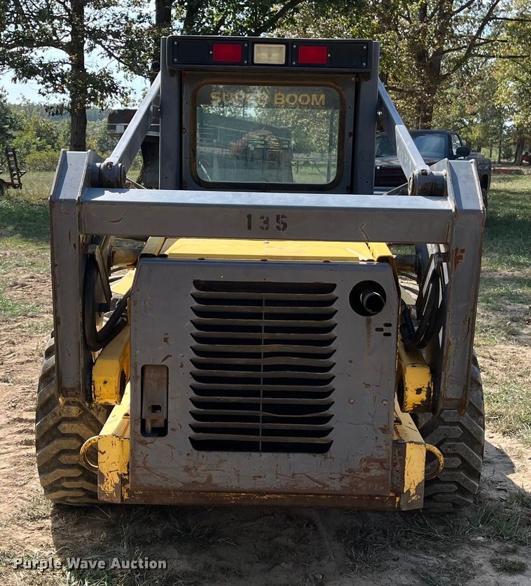 image for item EN5713 2000 New Holland LS180 skid steer loader