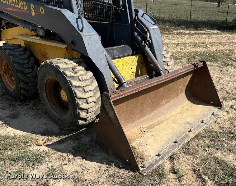 image for item EN5713 2000 New Holland LS180 skid steer loader