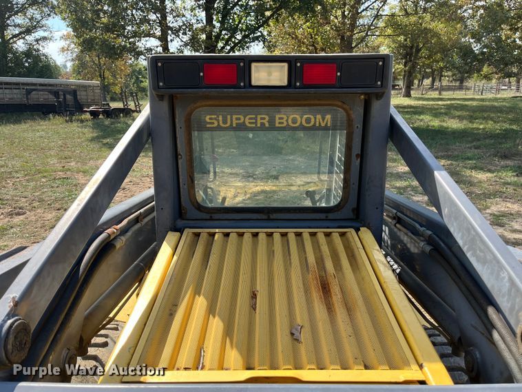 image for item EN5713 2000 New Holland LS180 skid steer loader