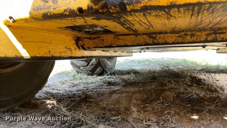 image for item EN5713 2000 New Holland LS180 skid steer loader