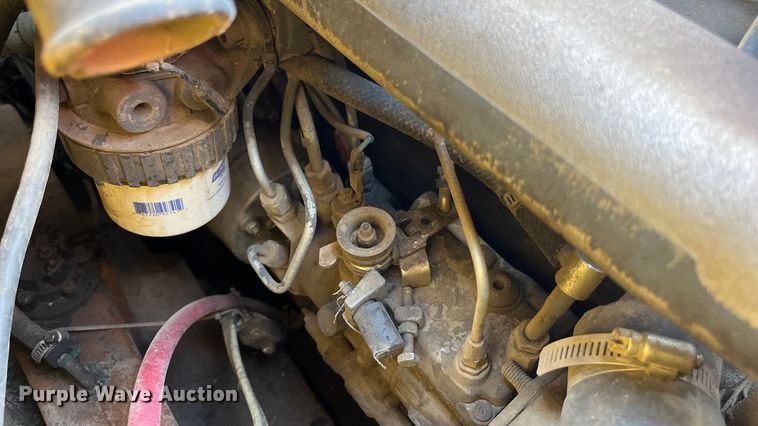 image for item EN5713 2000 New Holland LS180 skid steer loader