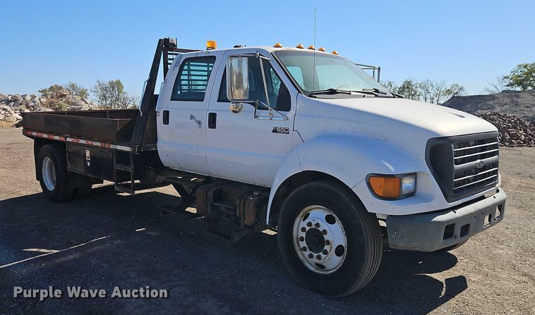 image for item EO4721 2000 Ford F650 flatbed truck