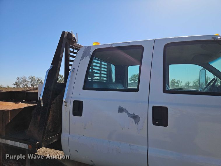 image for item EO4721 2000 Ford F650 flatbed truck