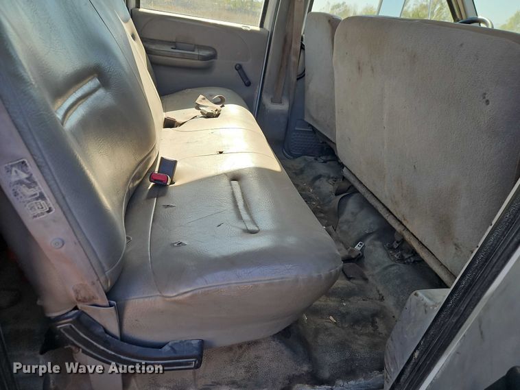 image for item EO4721 2000 Ford F650 flatbed truck