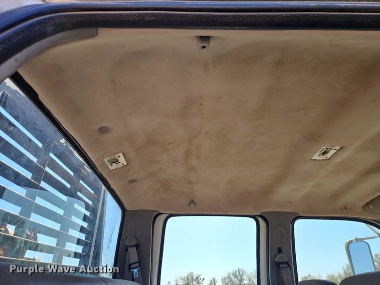 image for item EO4721 2000 Ford F650 flatbed truck