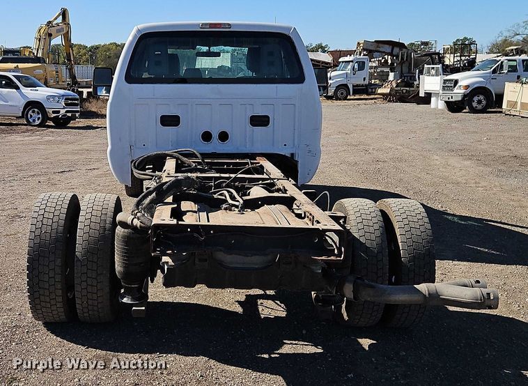 image for item EO4731 2013 Ford F450 Super Duty XLT truck cab and chassis