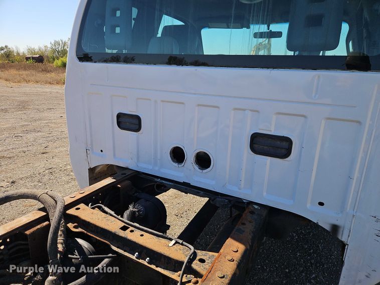 image for item EO4731 2013 Ford F450 Super Duty XLT truck cab and chassis