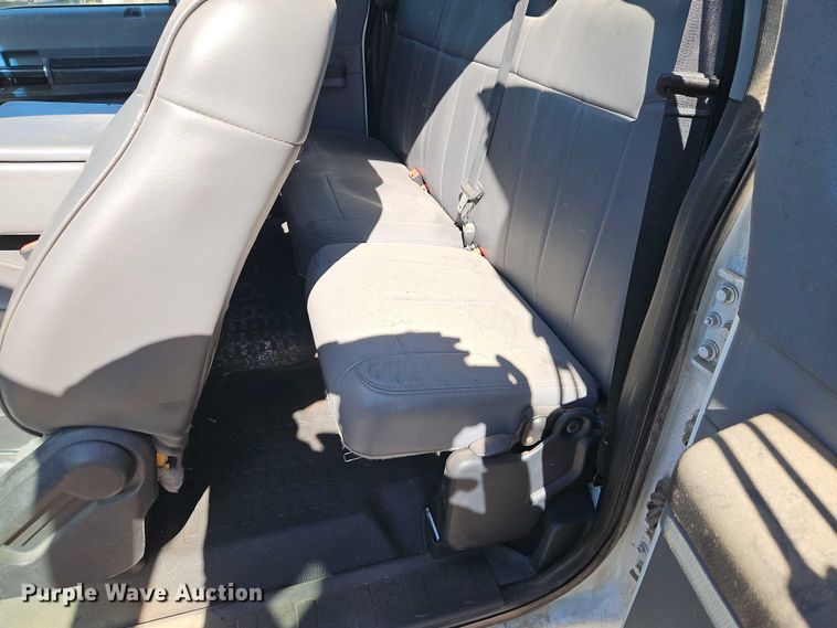 image for item EO4731 2013 Ford F450 Super Duty XLT truck cab and chassis