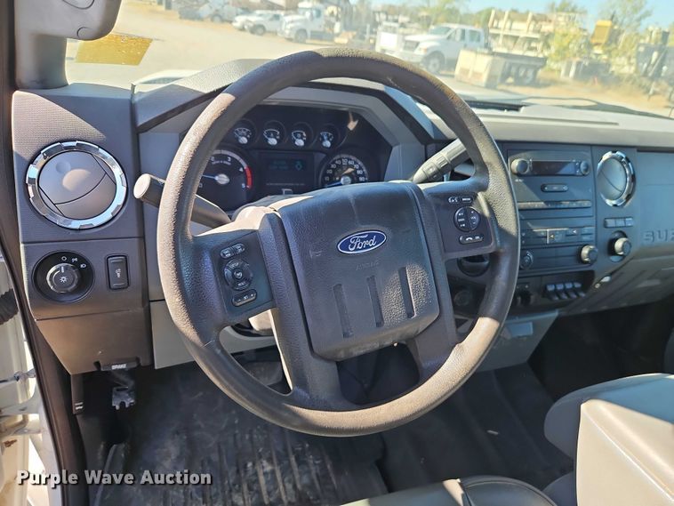 image for item EO4731 2013 Ford F450 Super Duty XLT truck cab and chassis