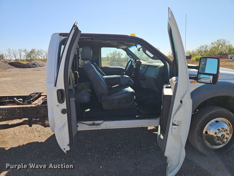image for item EO4731 2013 Ford F450 Super Duty XLT truck cab and chassis