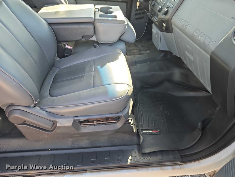 image for item EO4731 2013 Ford F450 Super Duty XLT truck cab and chassis