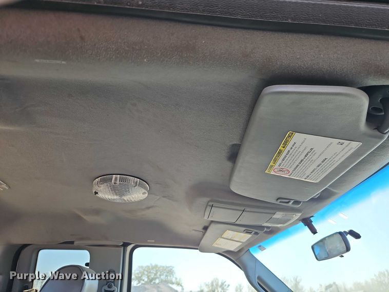 image for item EO4731 2013 Ford F450 Super Duty XLT truck cab and chassis