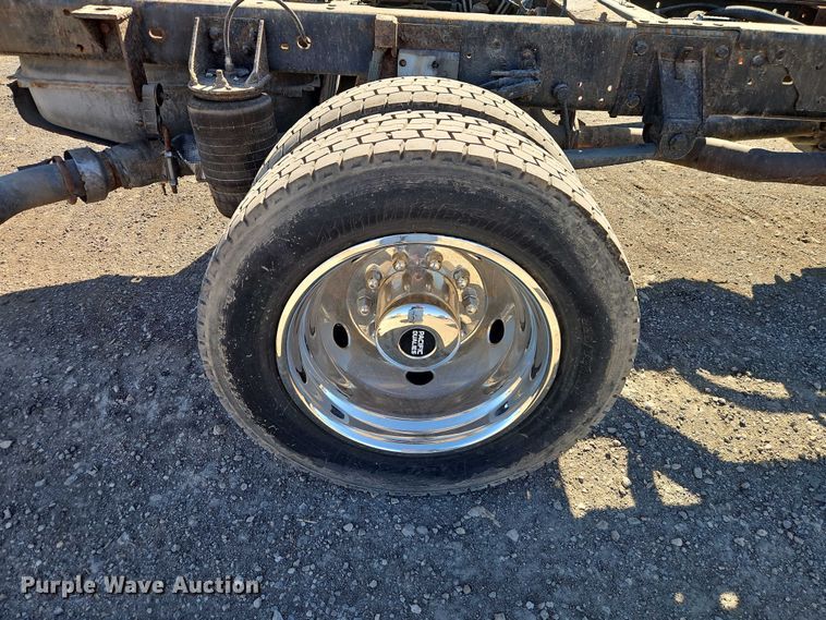 image for item EO4731 2013 Ford F450 Super Duty XLT truck cab and chassis