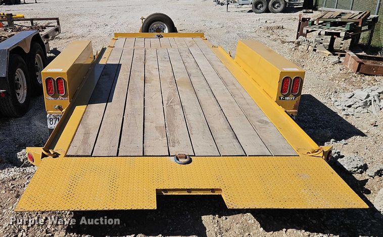 image for item EO4739 2015 Towmaster T-12DT tilt deck utility trailer