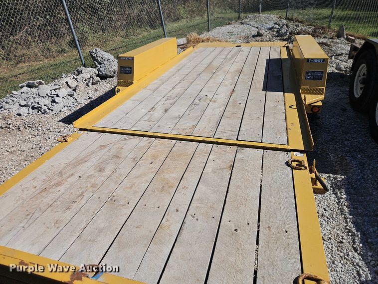 image for item EO4739 2015 Towmaster T-12DT tilt deck utility trailer