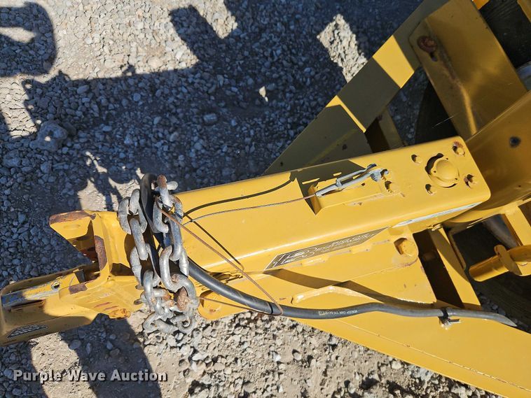 image for item EO4739 2015 Towmaster T-12DT tilt deck utility trailer