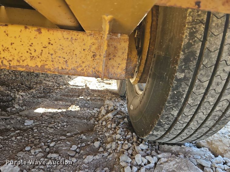 image for item EO4739 2015 Towmaster T-12DT tilt deck utility trailer