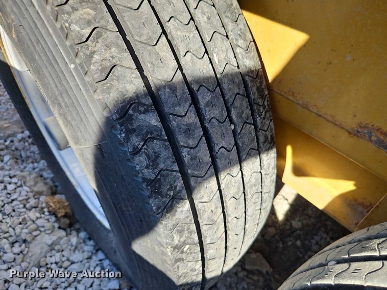 image for item EO4739 2015 Towmaster T-12DT tilt deck utility trailer