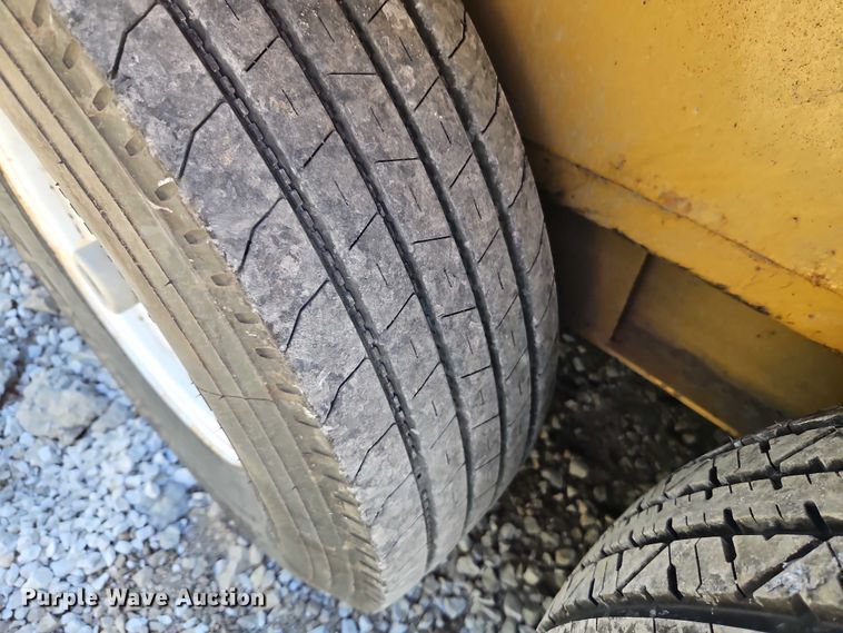 image for item EO4739 2015 Towmaster T-12DT tilt deck utility trailer