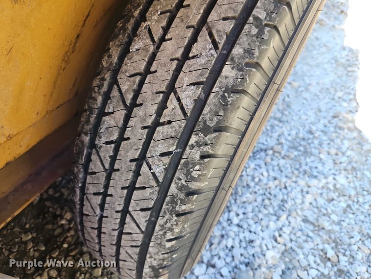 image for item EO4739 2015 Towmaster T-12DT tilt deck utility trailer