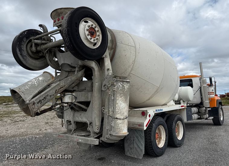image for item EP0657 1997 Mack RD690S ready mix truck