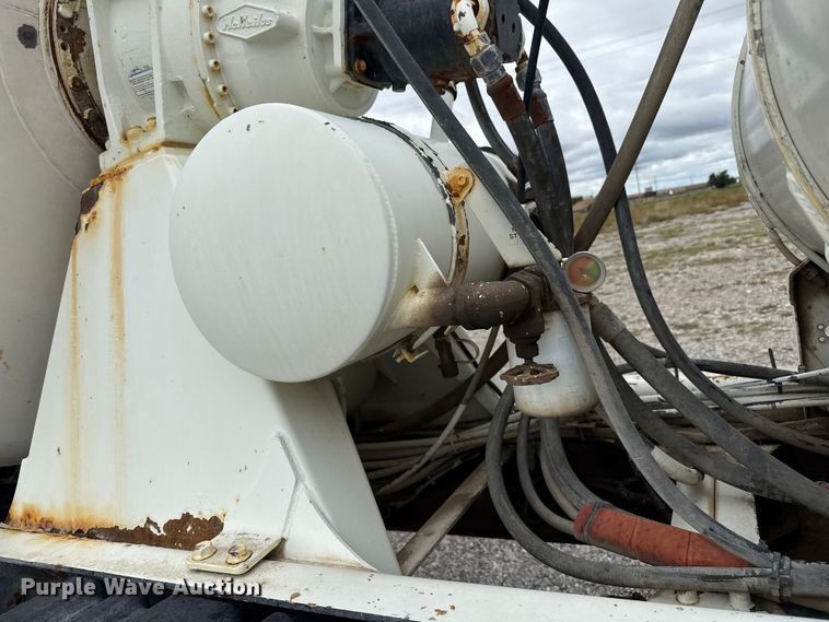 image for item EP0657 1997 Mack RD690S ready mix truck